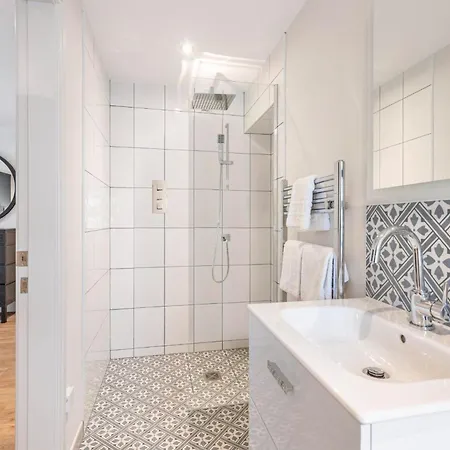 بيت للعطل Dragonfly *