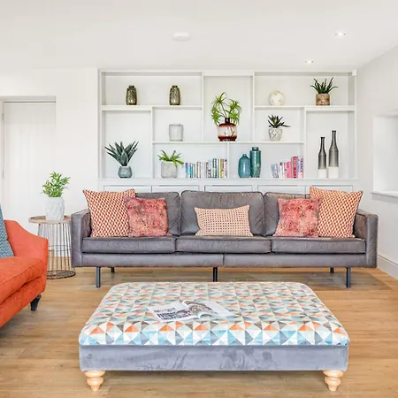 Dragonfly بيت للعطل *